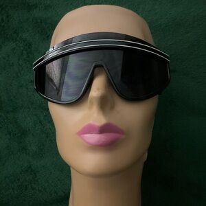 Futuristic Black Visor Sunglasses
